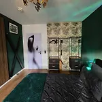 Einmaliges Ueber Den Daechern Der Neustadt - Fifty Shades Of