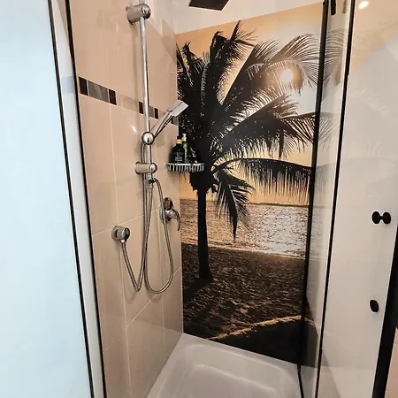 Fifty Shades Of P18 Апартаменты *