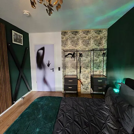 Einmaliges Ueber Den Daechern Der Neustadt - Fifty Shades Of