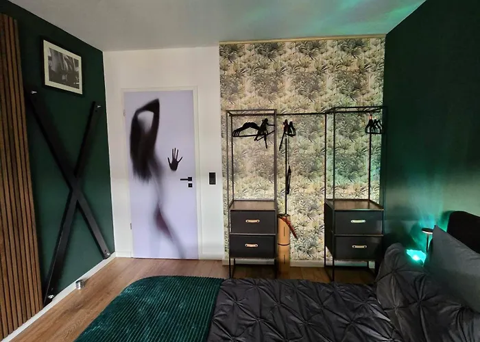 Einmaliges Ueber Den Daechern Der Neustadt - Fifty Shades Of